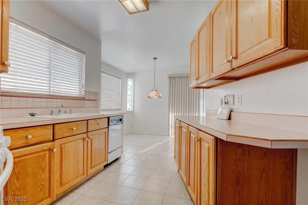 5283 Orinda, Las Vegas, NV 89120