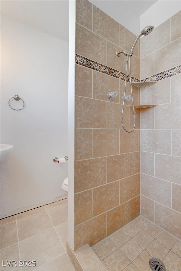 5283 Orinda, Las Vegas, NV 89120