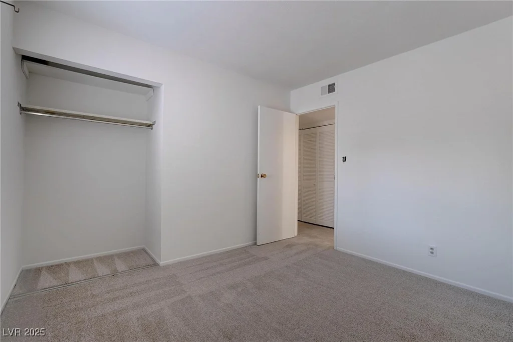 5283 Orinda, Las Vegas, NV 89120