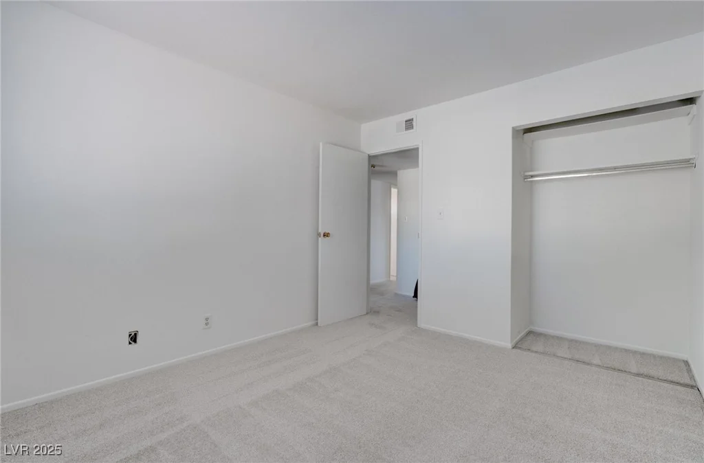 5283 Orinda, Las Vegas, NV 89120
