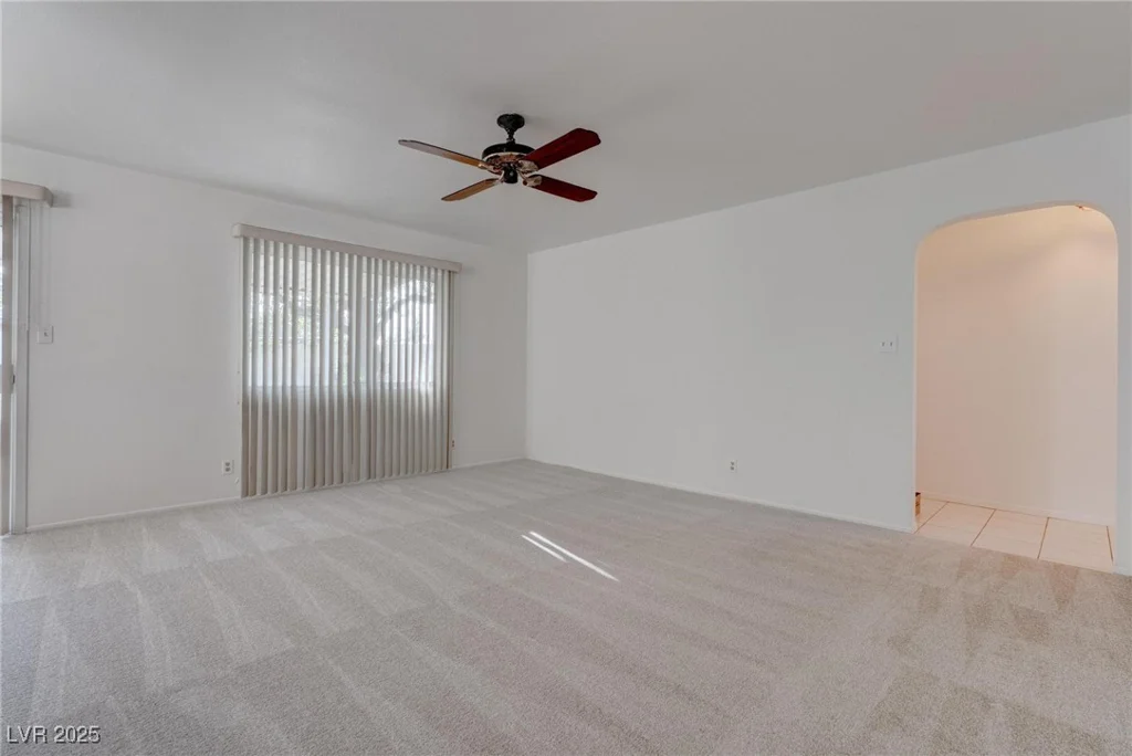 5283 Orinda, Las Vegas, NV 89120