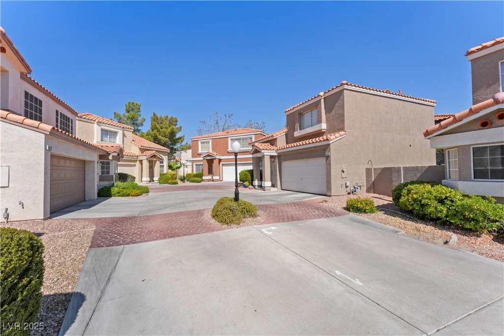 3221 Epson, Las Vegas, NV 89129