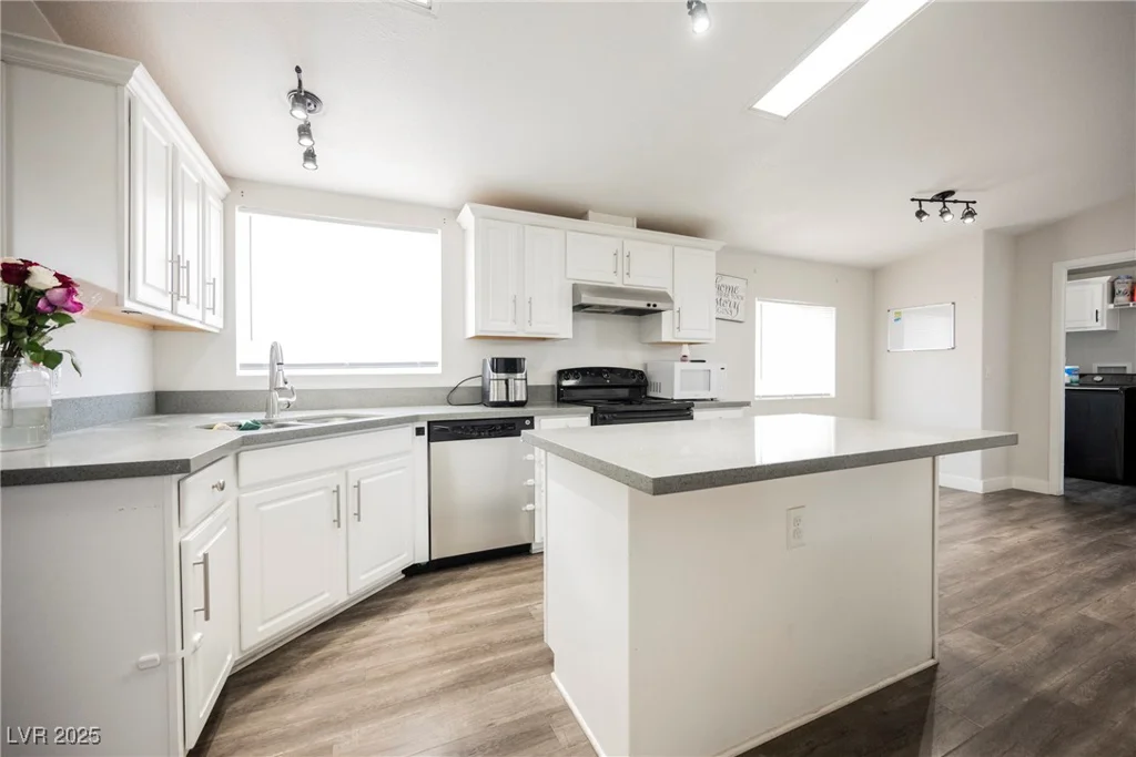 6195 Casa Loma, Las Vegas, NV 89156