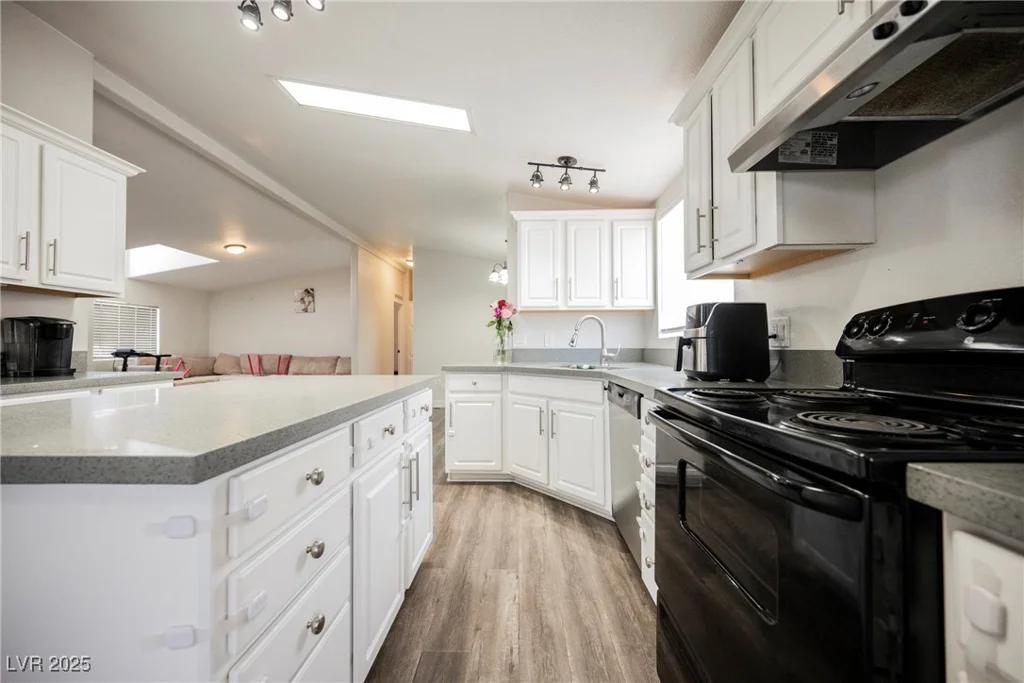 6195 Casa Loma, Las Vegas, NV 89156
