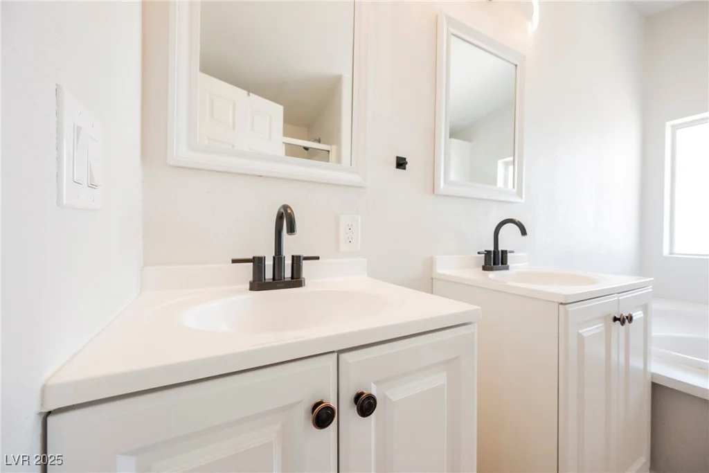 6195 Casa Loma, Las Vegas, NV 89156