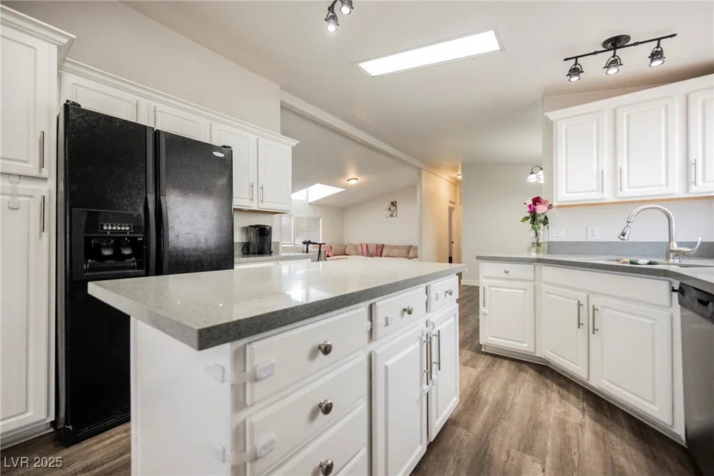 6195 Casa Loma, Las Vegas, NV 89156