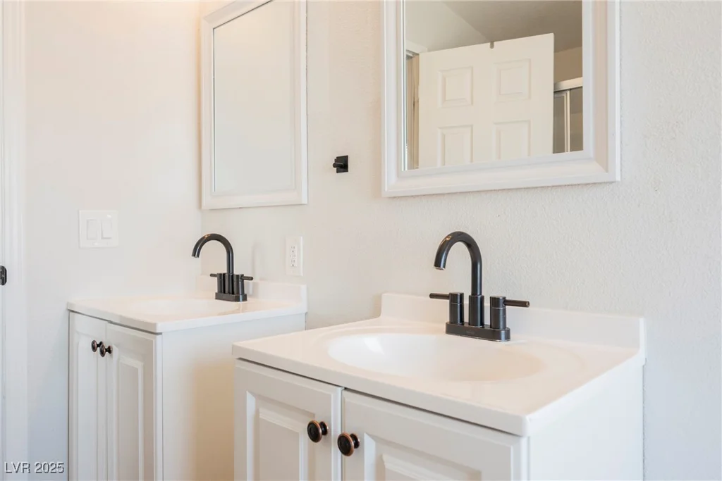 6195 Casa Loma, Las Vegas, NV 89156