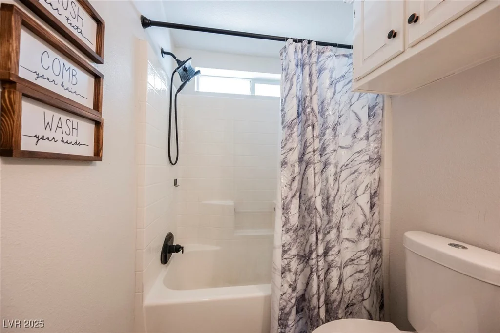 6195 Casa Loma, Las Vegas, NV 89156