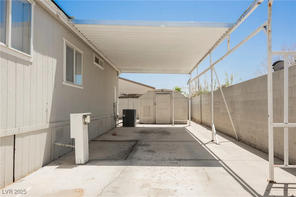 6195 Casa Loma, Las Vegas, NV 89156