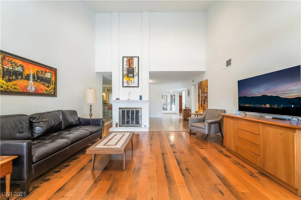 2588 La Fortuna, Las Vegas, NV 89121