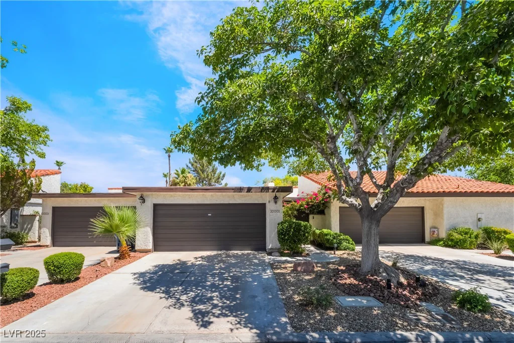2588 La Fortuna, Las Vegas, NV 89121