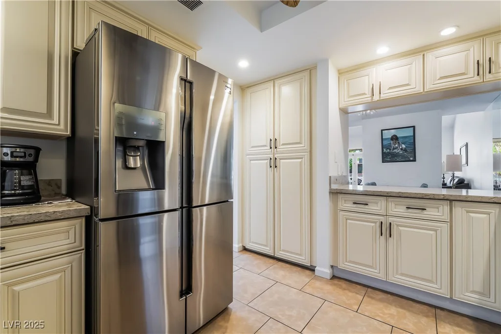 2588 La Fortuna, Las Vegas, NV 89121