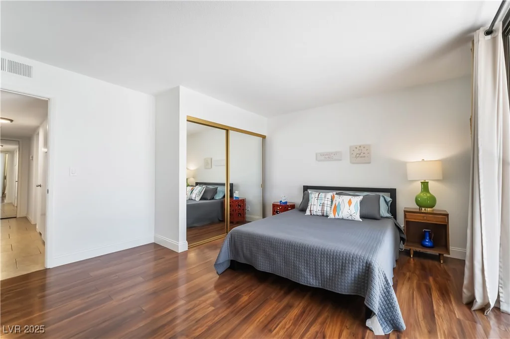2588 La Fortuna, Las Vegas, NV 89121
