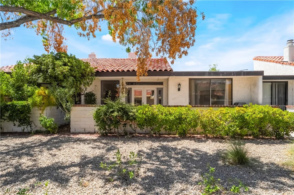 2588 La Fortuna, Las Vegas, NV 89121