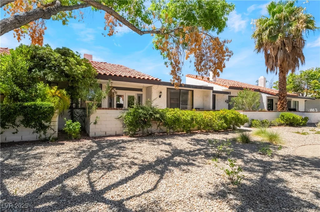 2588 La Fortuna, Las Vegas, NV 89121
