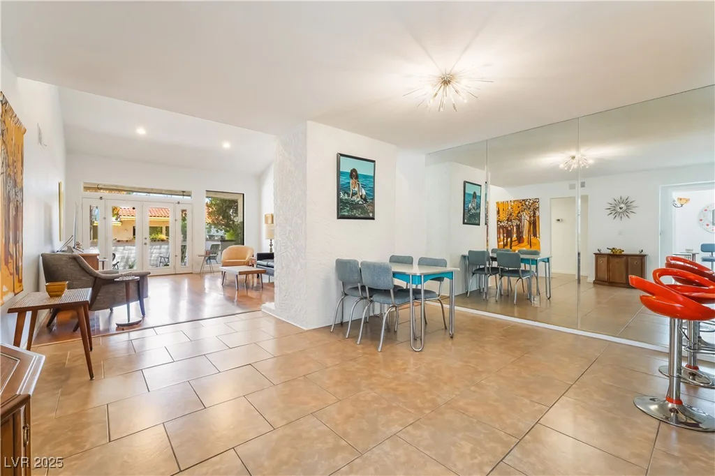 2588 La Fortuna, Las Vegas, NV 89121