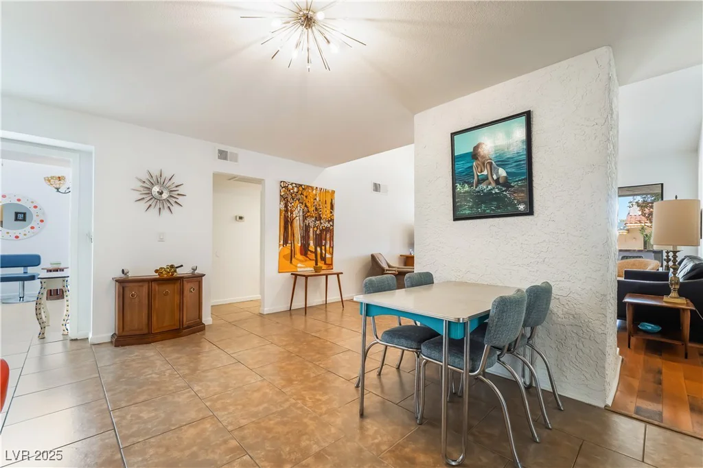 2588 La Fortuna, Las Vegas, NV 89121
