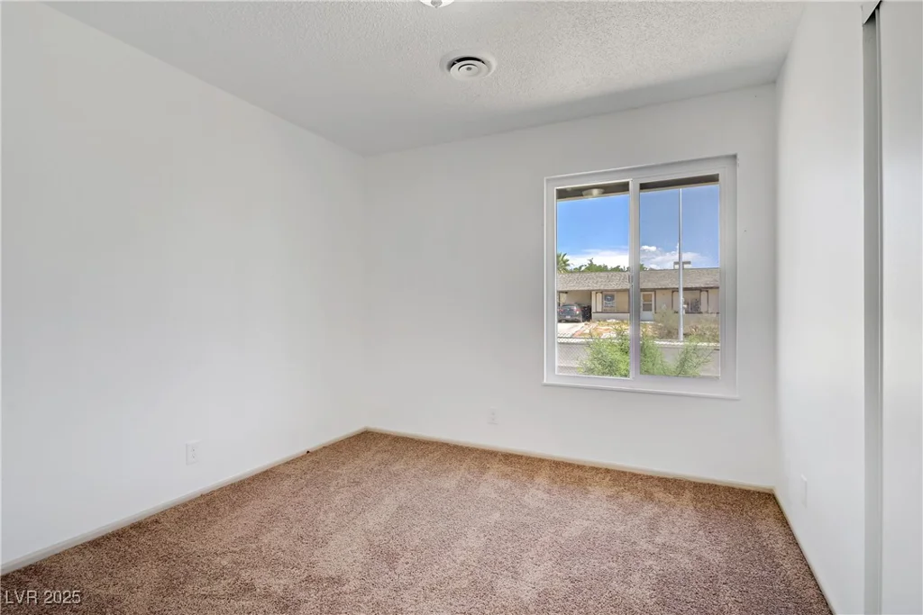 4829 Hot Springs, Las Vegas, NV 89110