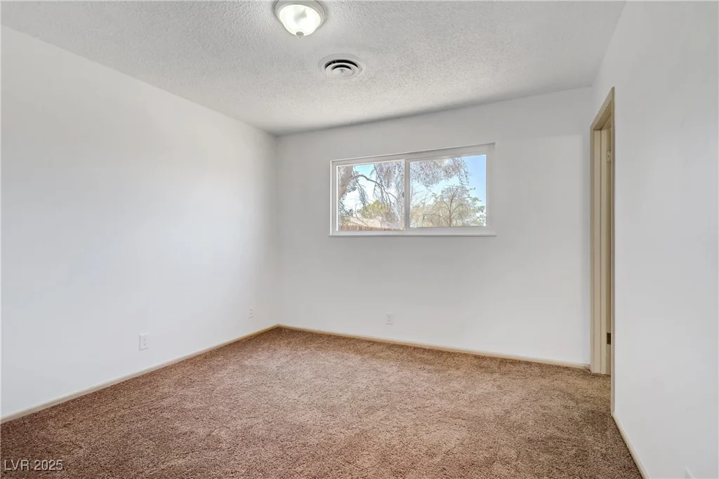 4829 Hot Springs, Las Vegas, NV 89110