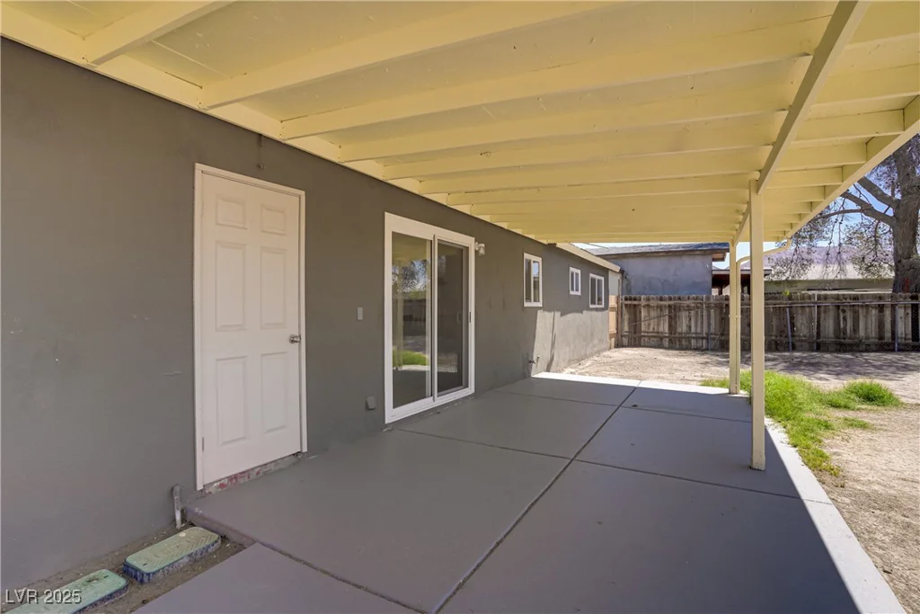 4829 Hot Springs, Las Vegas, NV 89110