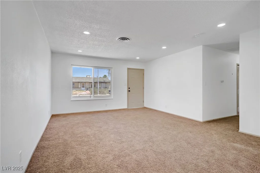 4829 Hot Springs, Las Vegas, NV 89110