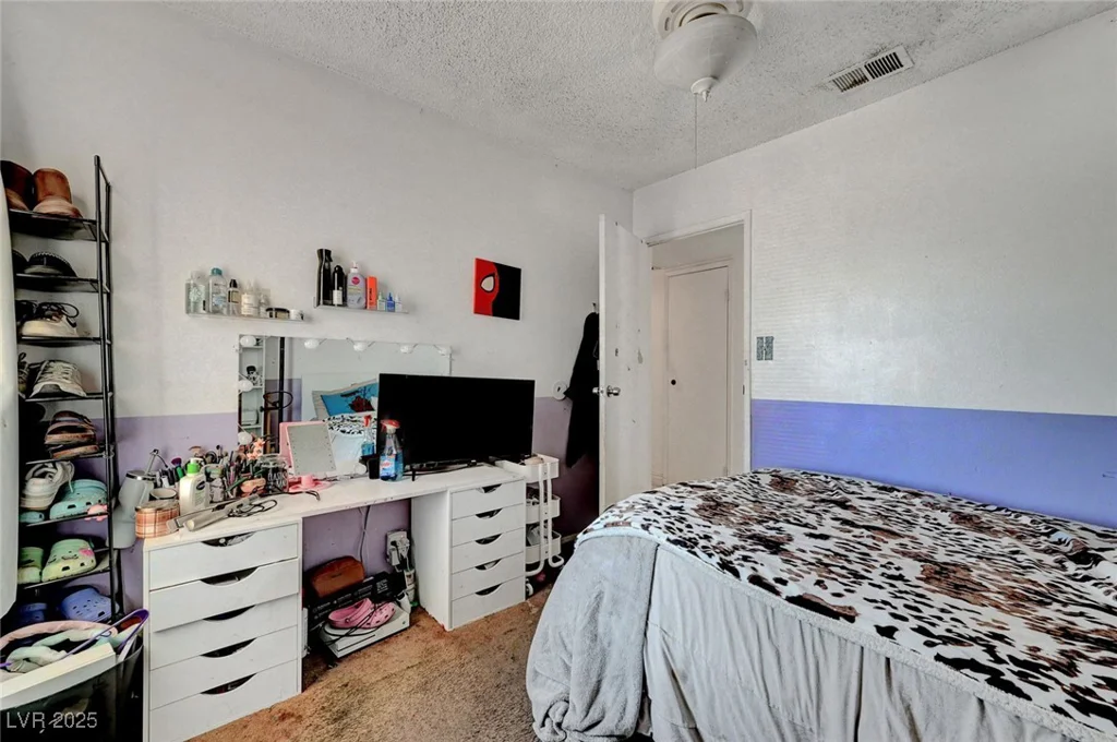 671 Riata, Las Vegas, NV 89110