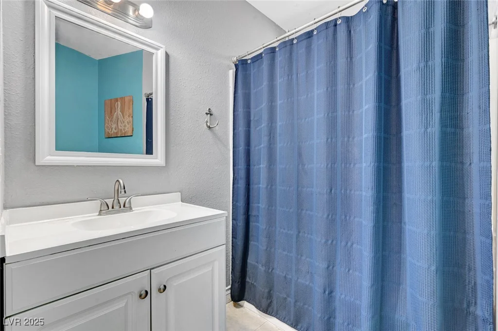 671 Riata, Las Vegas, NV 89110
