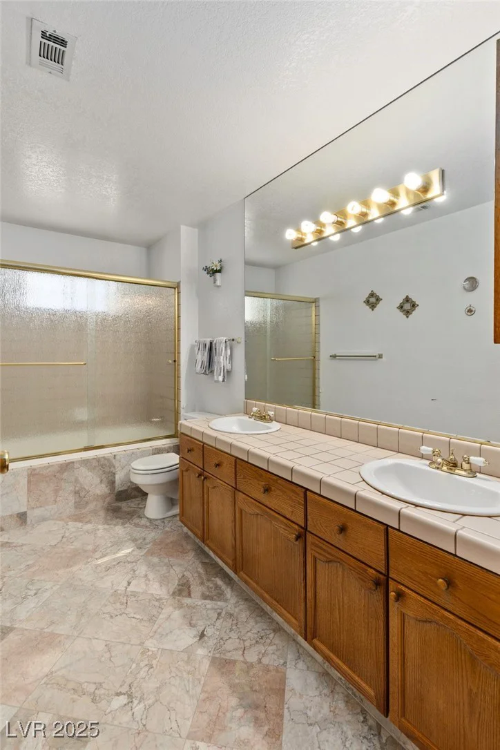 1590 Desertaire, Las Vegas, NV 89110