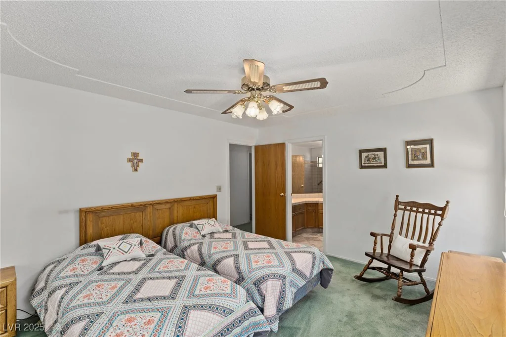1590 Desertaire, Las Vegas, NV 89110