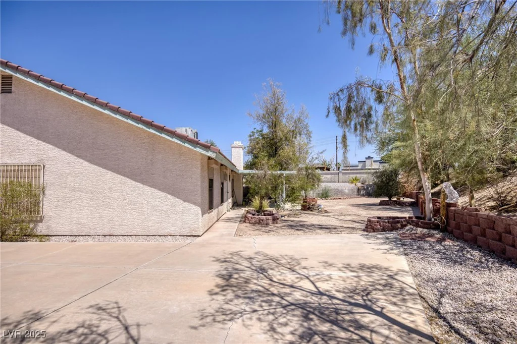 1590 Desertaire, Las Vegas, NV 89110