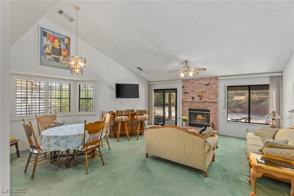 1590 Desertaire, Las Vegas, NV 89110