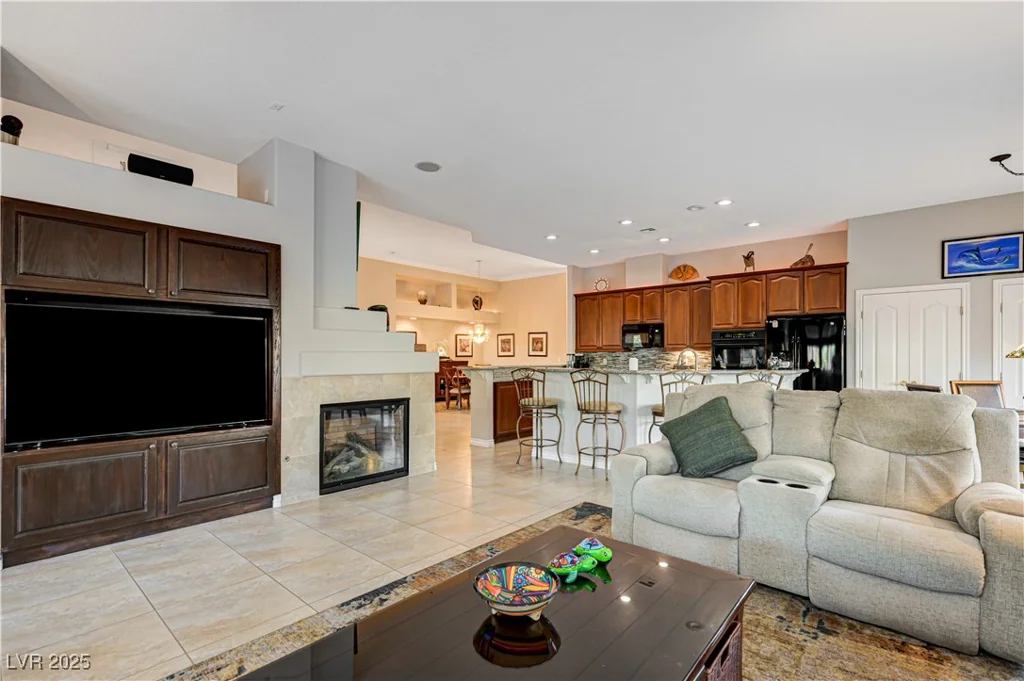 6575 Fence Jumper, Las Vegas, NV 89131
