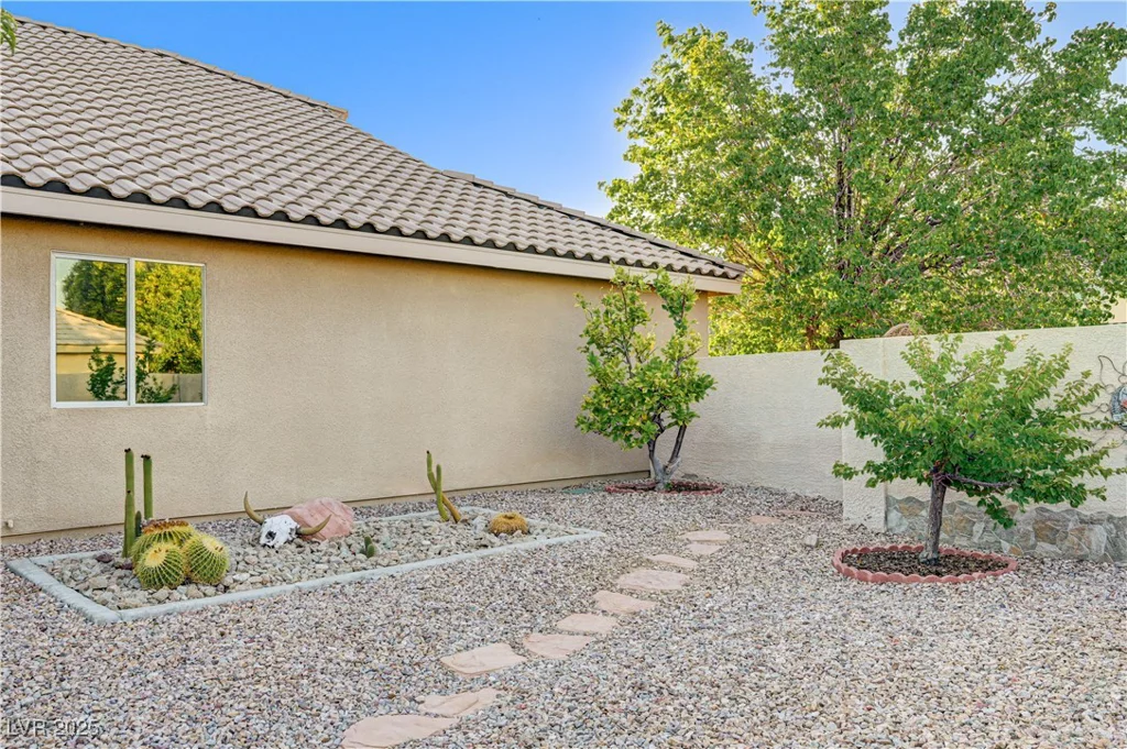 6575 Fence Jumper, Las Vegas, NV 89131
