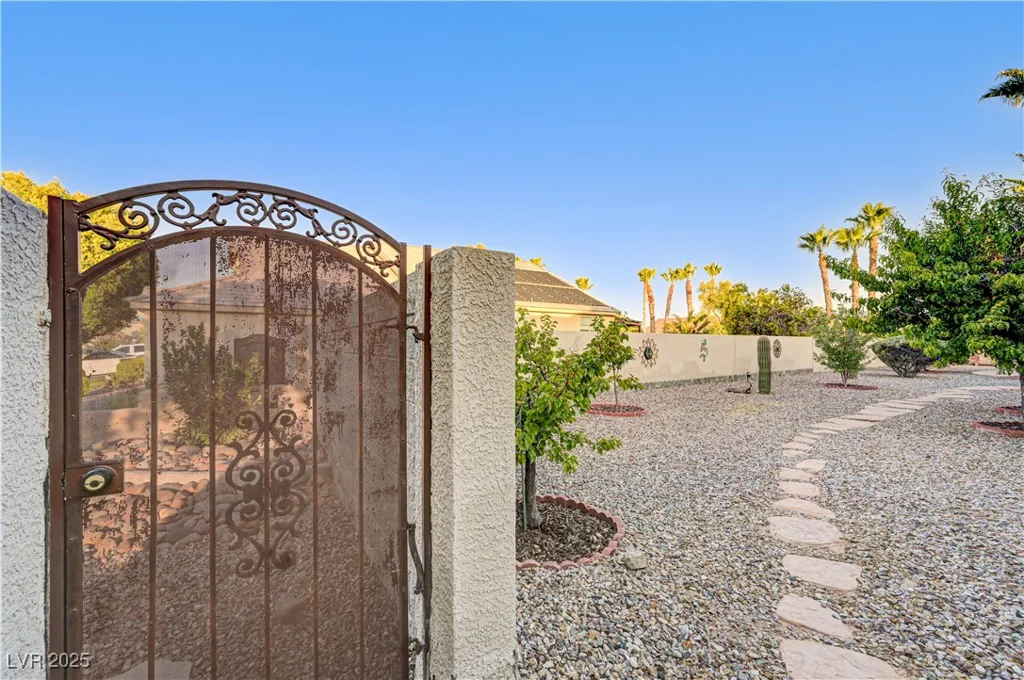 6575 Fence Jumper, Las Vegas, NV 89131