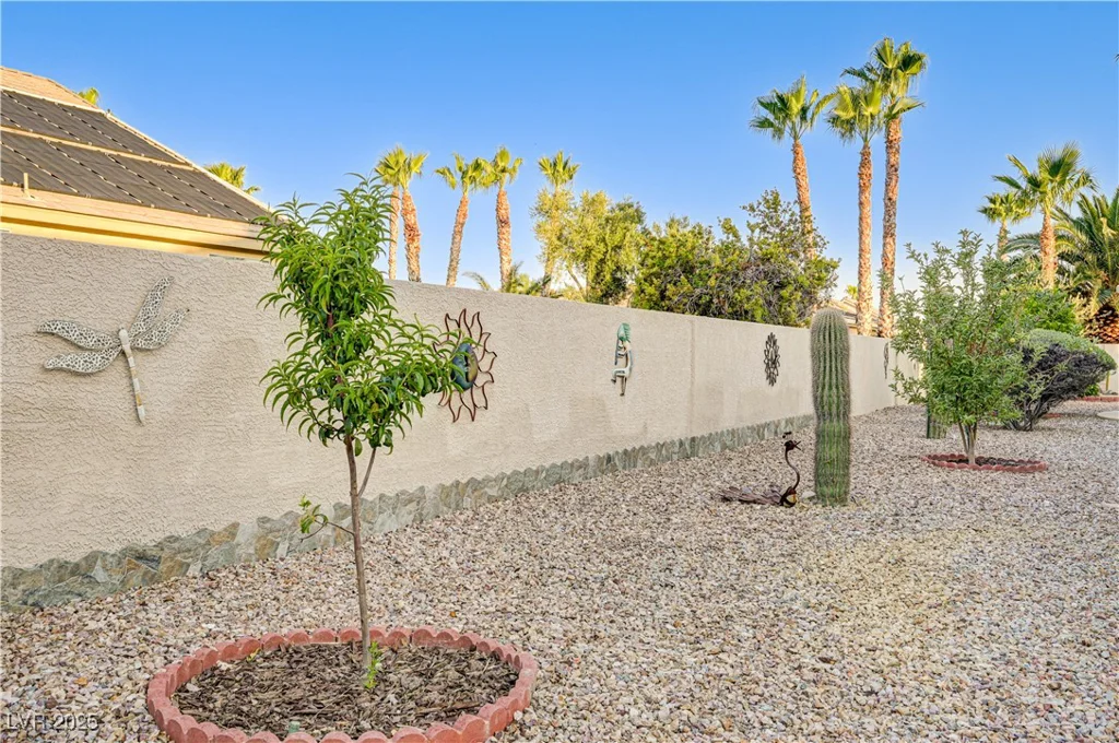 6575 Fence Jumper, Las Vegas, NV 89131