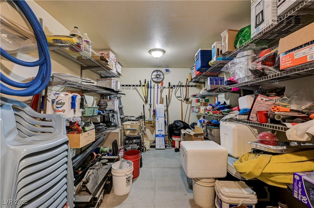 6575 Fence Jumper, Las Vegas, NV 89131