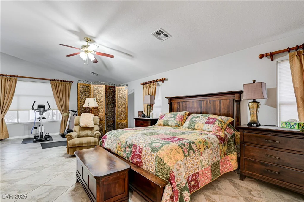 6575 Fence Jumper, Las Vegas, NV 89131