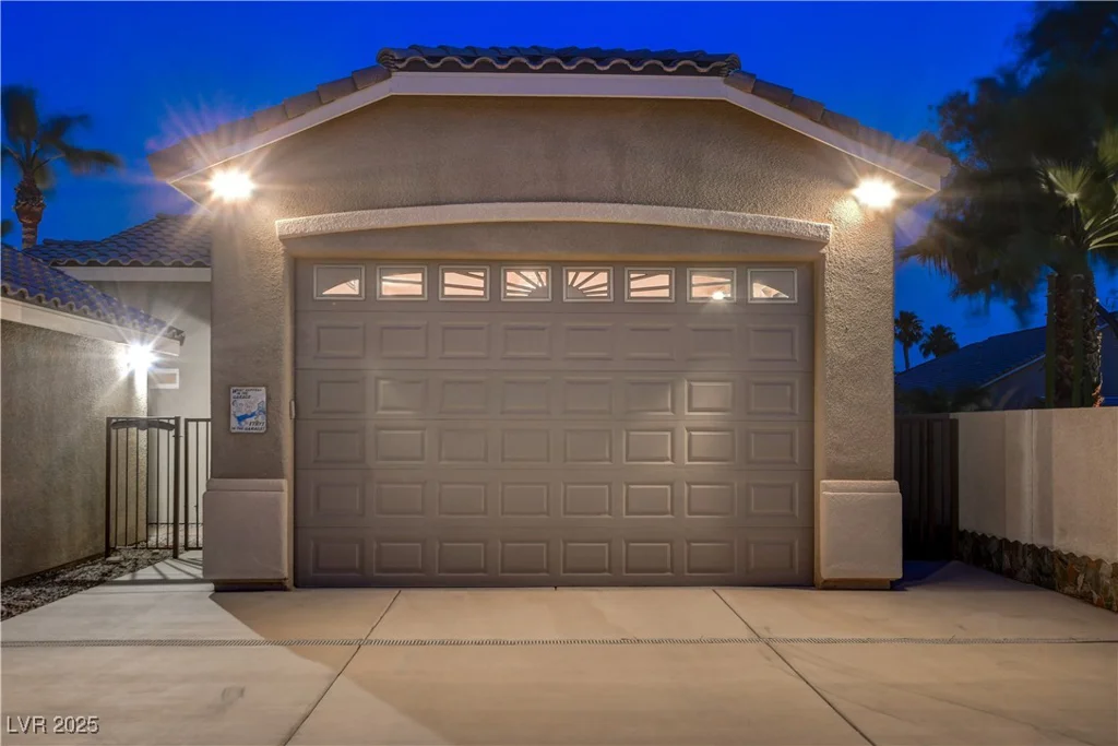 6575 Fence Jumper, Las Vegas, NV 89131
