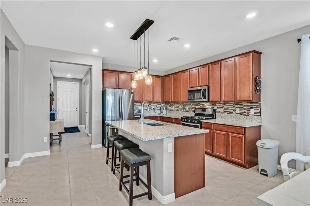 2383 Elmont, North Las Vegas, NV 89086