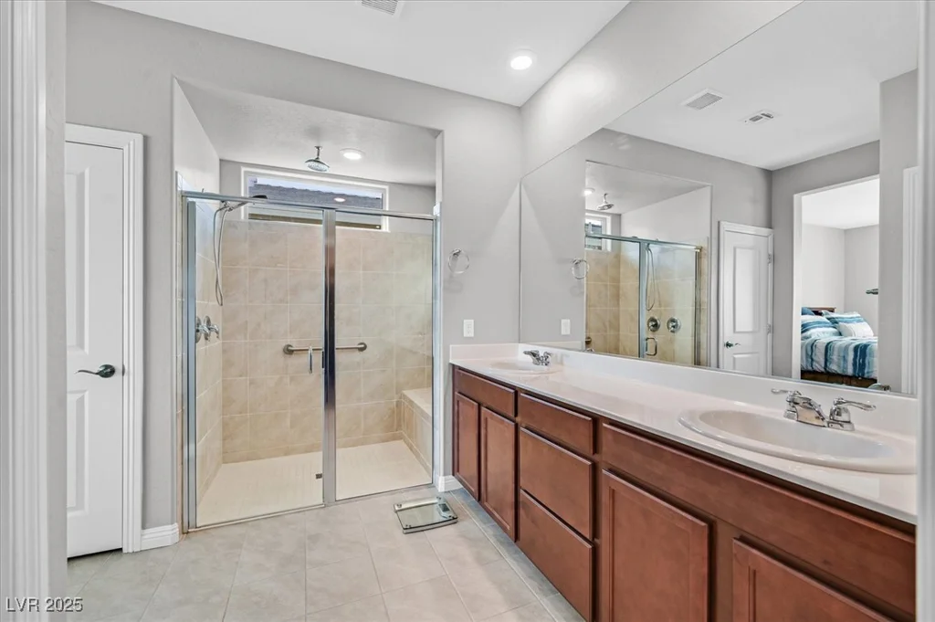 2383 Elmont, North Las Vegas, NV 89086