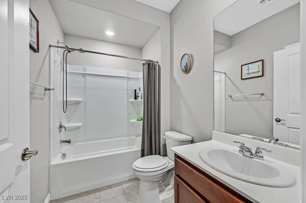 2383 Elmont, North Las Vegas, NV 89086