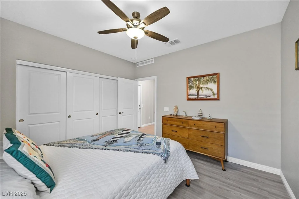 2383 Elmont, North Las Vegas, NV 89086