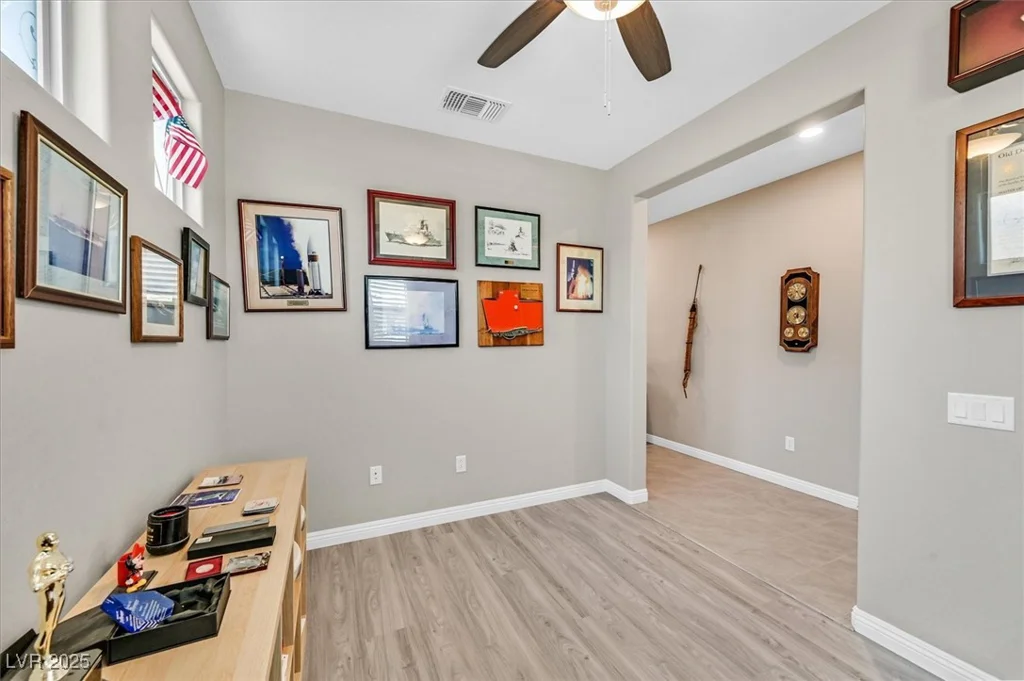 2383 Elmont, North Las Vegas, NV 89086