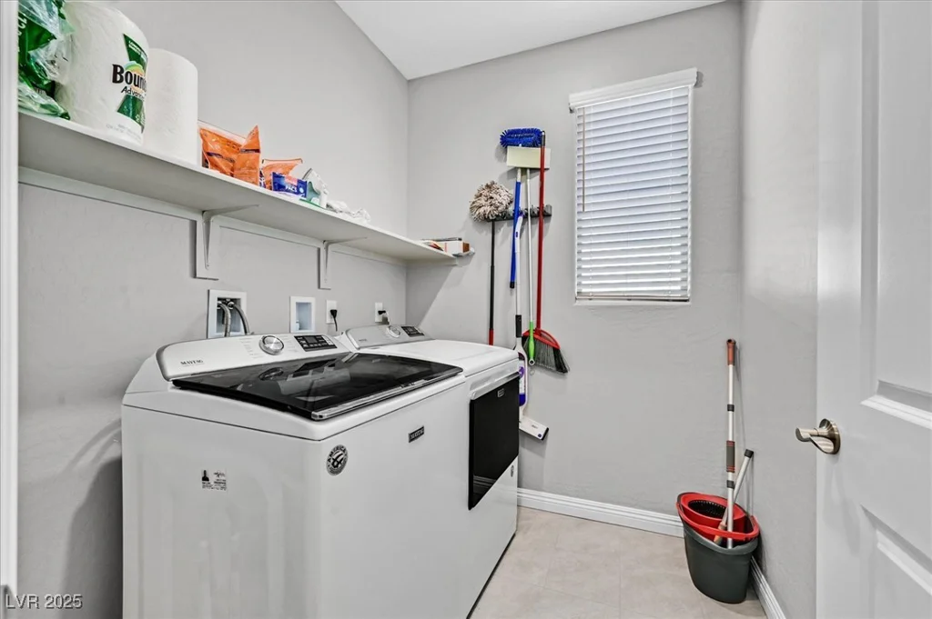 2383 Elmont, North Las Vegas, NV 89086