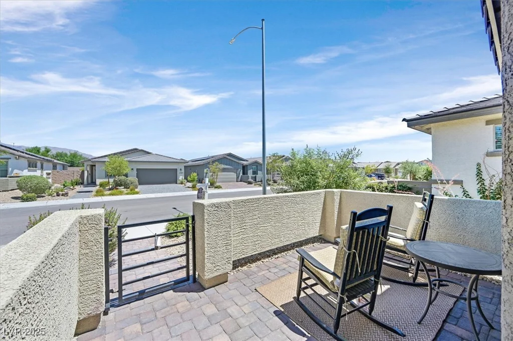 2383 Elmont, North Las Vegas, NV 89086