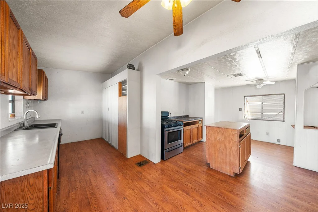 1141 Chipmunk, Pahrump, NV 89048