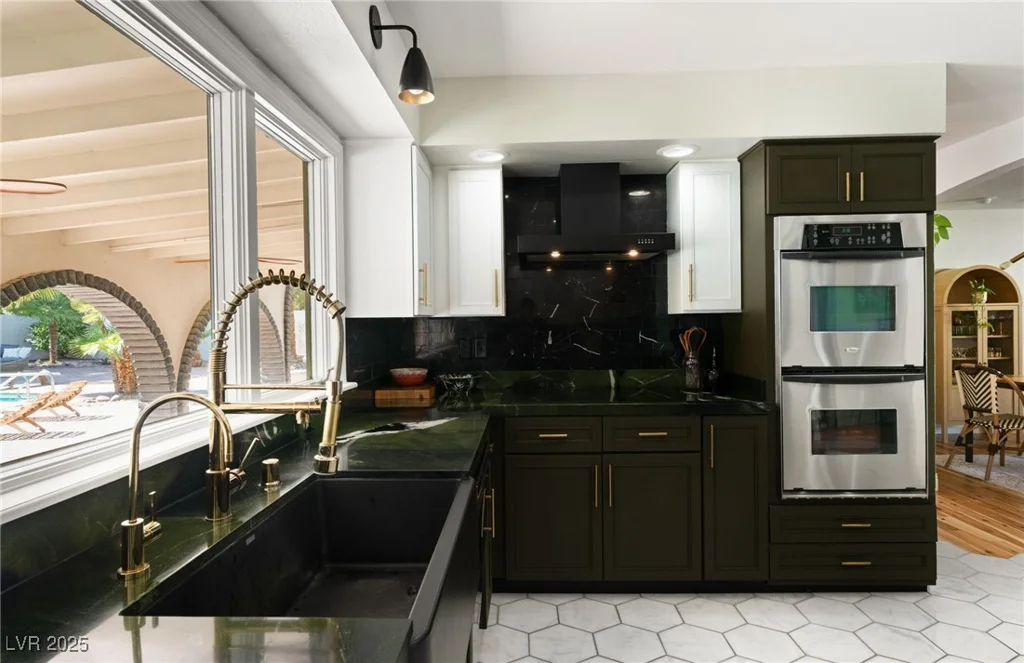 200 STONEWOOD, Las Vegas, NV 89107