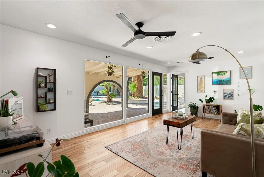 200 STONEWOOD, Las Vegas, NV 89107