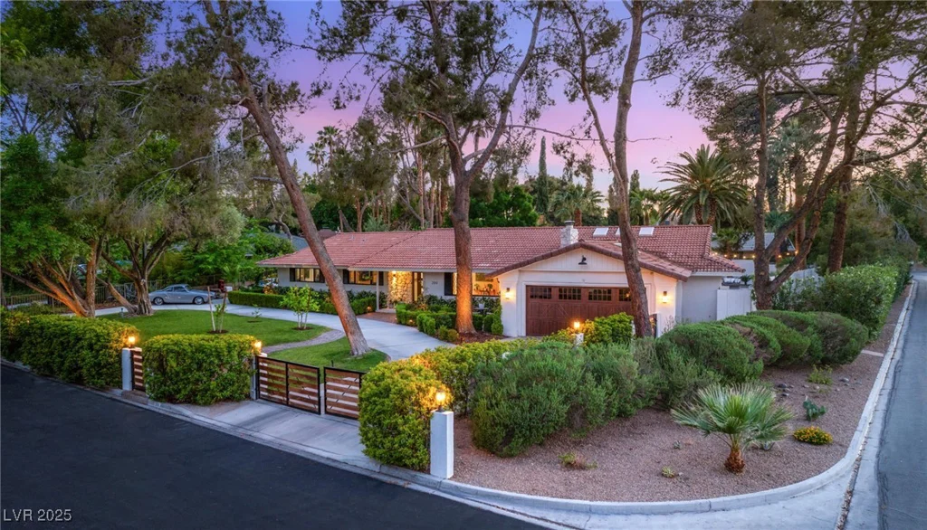 200 STONEWOOD, Las Vegas, NV 89107