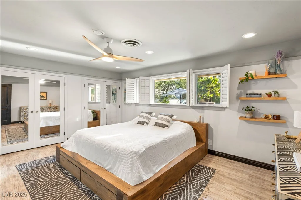 200 STONEWOOD, Las Vegas, NV 89107